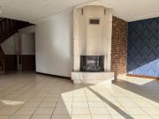 Maison avec piscine et jardin