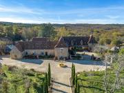 Maison avec piscine et jardin