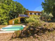 Maison avec piscine et jardin