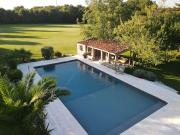 Maison avec piscine et jardin