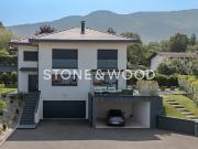 Maison avec piscine et jardin