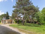 Maison avec piscine et jardin