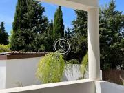 Maison avec piscine et jardin