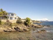 Maison avec piscine et jardin