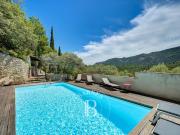 Maison avec piscine et jardin