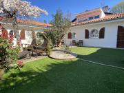 Maison avec piscine et jardin