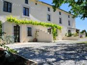 Maison avec piscine et jardin
