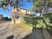 Maison avec piscine et jardin