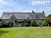 Maison avec piscine et jardin