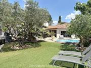 Maison avec piscine et jardin