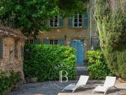 Maison avec piscine et jardin