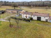 Maison avec piscine et jardin