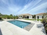 Maison avec piscine et jardin Maison avec piscine et jardin