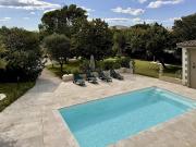 Maison avec piscine et jardin