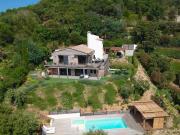 Maison avec piscine et jardin