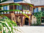 Maison avec piscine et jardin