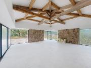 Maison avec piscine et jardin