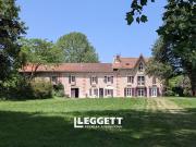Maison avec piscine et jardin Maison avec piscine et jardin