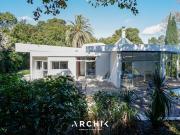 Maison avec piscine et jardin