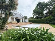 Maison avec piscine et jardin