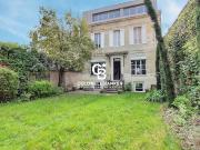 Maison avec piscine et jardin
