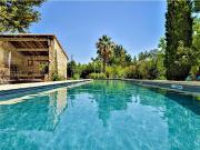 Maison avec piscine et jardin