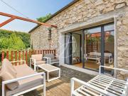 Maison avec piscine et jardin