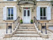 Maison avec piscine et jardin