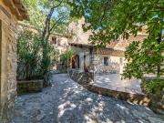 Maison avec piscine et jardin