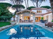 Maison avec piscine et jardin