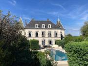 Maison avec piscine et jardin