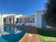 Maison avec piscine et jardin