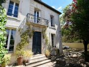 Maison avec piscine et jardin