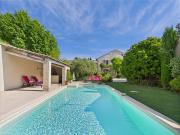 Maison avec piscine et jardin