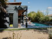 Maison avec piscine et jardin