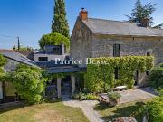 Maison avec piscine et jardin