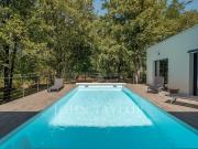Maison avec piscine et jardin