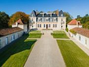 Maison avec piscine et jardin
