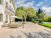 Maison avec piscine et jardin