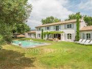 Maison avec piscine et jardin