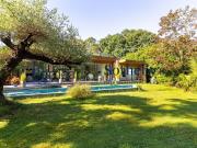 Maison avec piscine et jardin