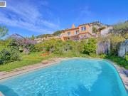 Maison avec piscine et jardin