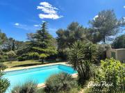 Maison avec piscine et jardin