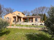 Maison avec piscine et jardin