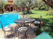 Maison avec piscine et jardin