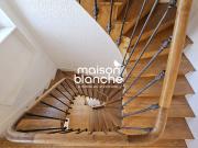 Maison avec piscine et jardin