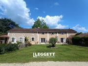 Maison avec piscine et jardin