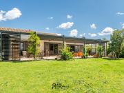 Maison avec piscine et jardin