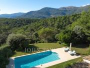 Maison avec piscine et jardin