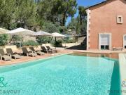 Maison avec piscine et jardin